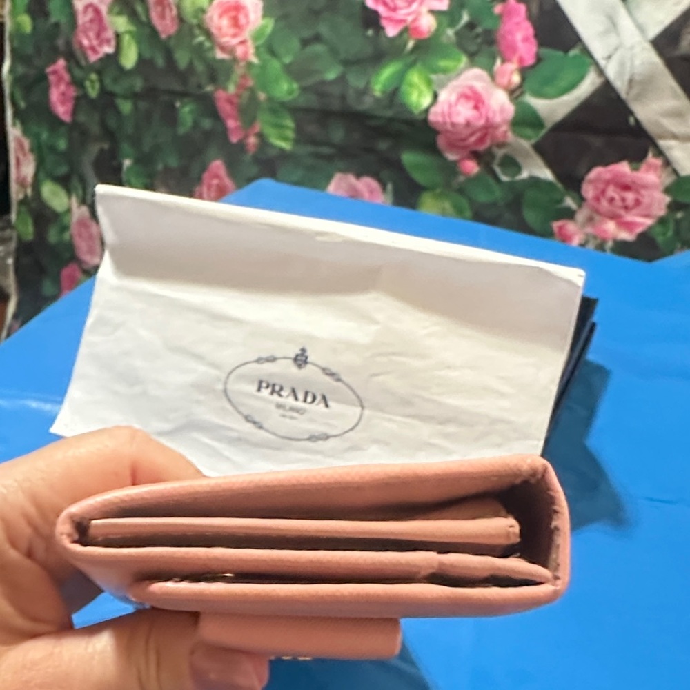 Prada Pink Saffiano Bow Continental Wallet with Gold Logo Box COA - Picture 6 of 14